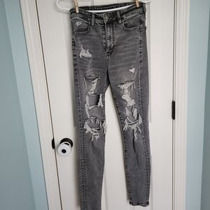 🎉HP🎉 American Eagle women's distressed hi-rise jeggings, size 2